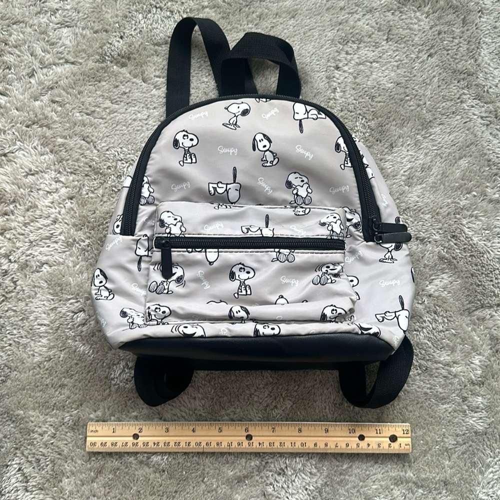 Snoopy Mini Backpack - Gray and Black